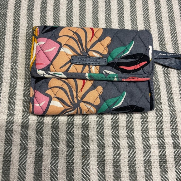 Vera Bradley Quilted Floral Wallet - Gray and Multicolor - Picture 2 of 4